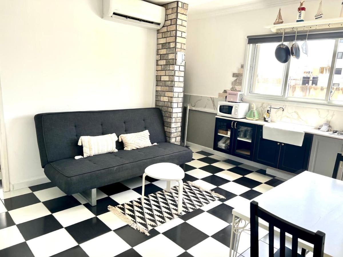 Shantell Luxury Apartment 네타니아 외부 사진