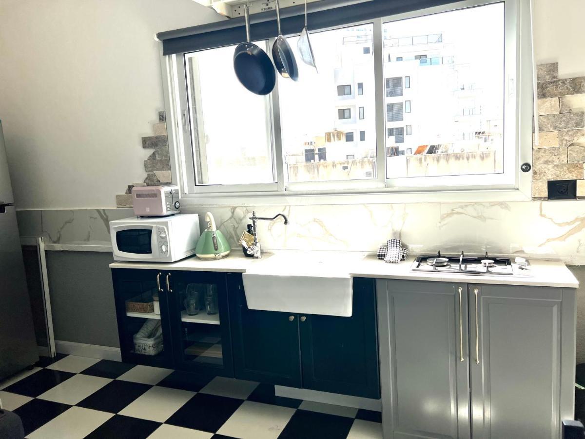 Shantell Luxury Apartment 네타니아 외부 사진