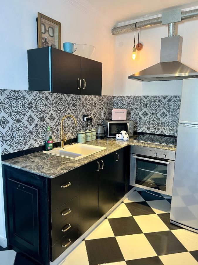 Shantell Luxury Apartment 네타니아 외부 사진