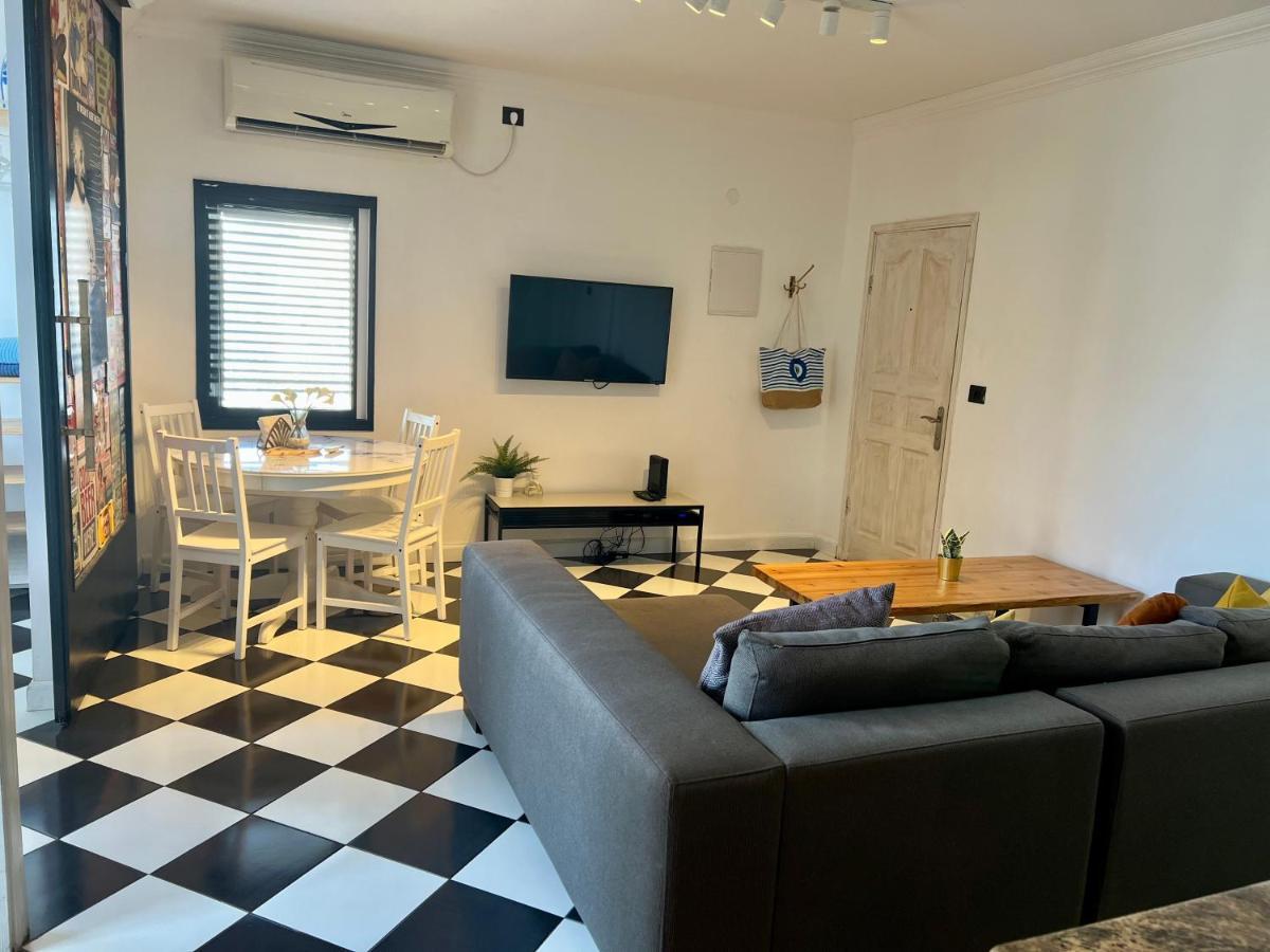 Shantell Luxury Apartment 네타니아 외부 사진